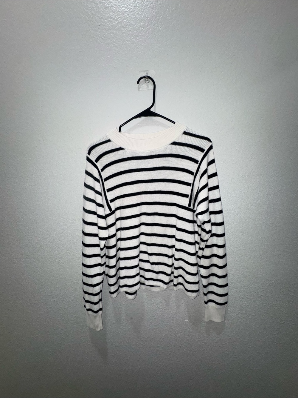 Banana Republic White & Black Striped Crewneck Sweater - Read Description